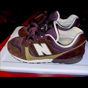 Gently worn New Balance 675 men’s sneaker. Brown/Green. Size 11. Suede